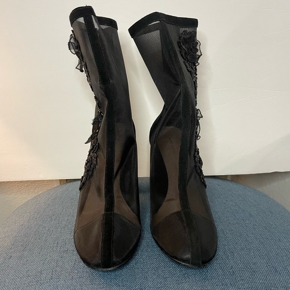 Joyce Azria dressy mesh booties in a size 10 - Picture 7 of 11